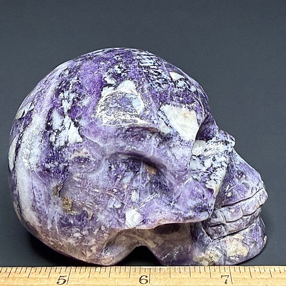 PR325 Fluorite Skull - Image 3
