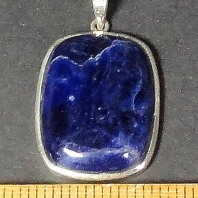 Silver pendant with a 19 mm x 28 mm Sodalite stone