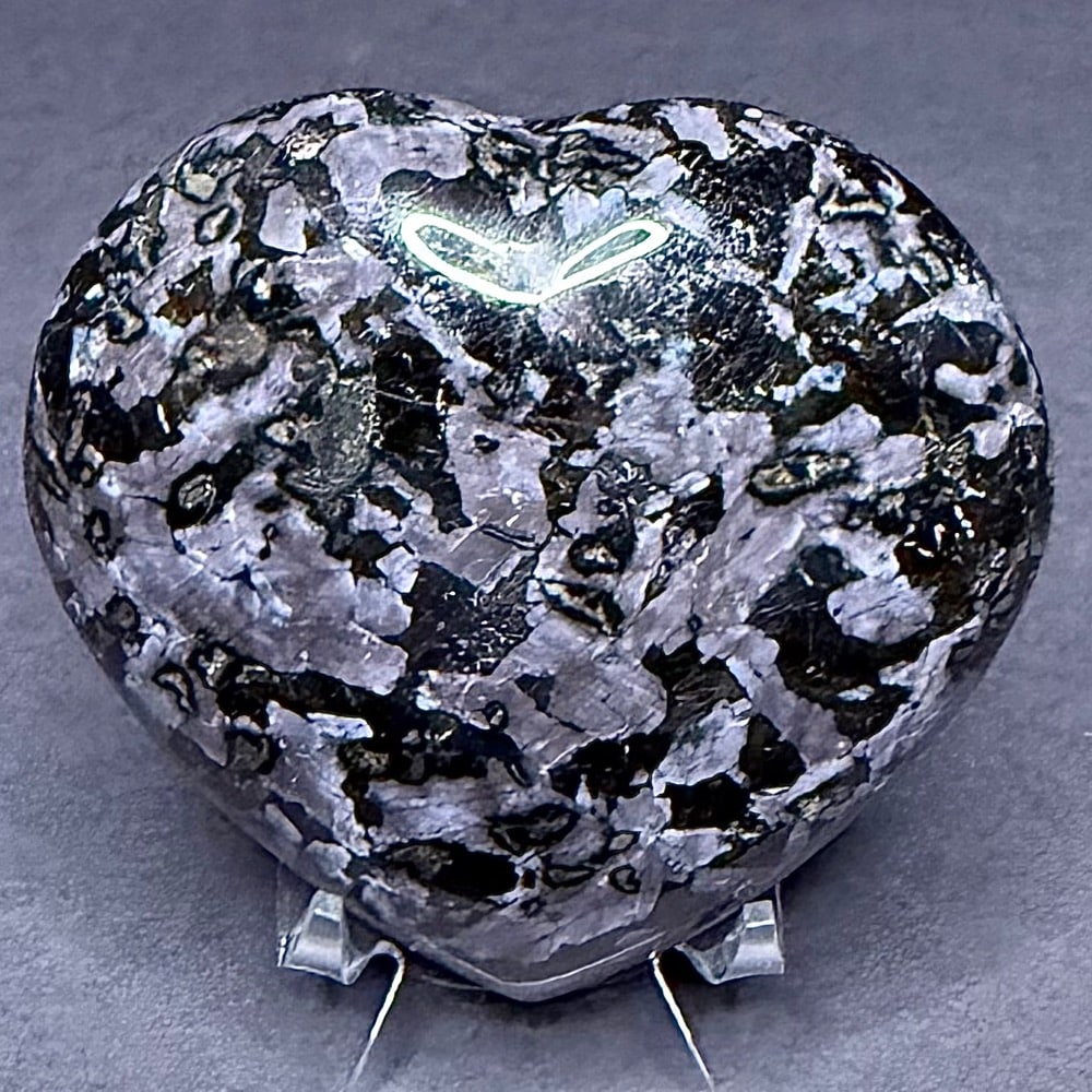 H519 Mystic Merlinite Heart