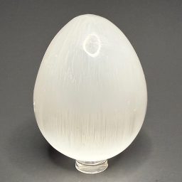 EGG108 Selenite