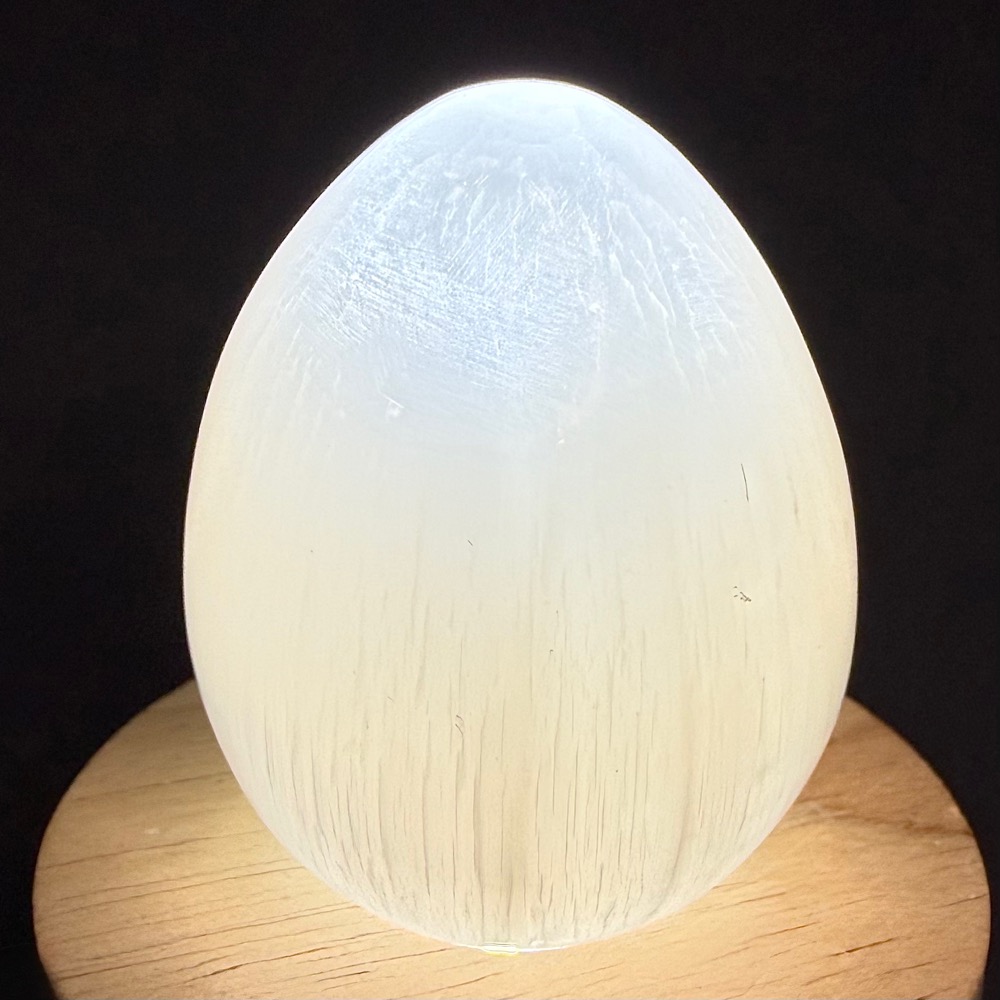 EGG108 Selenite
