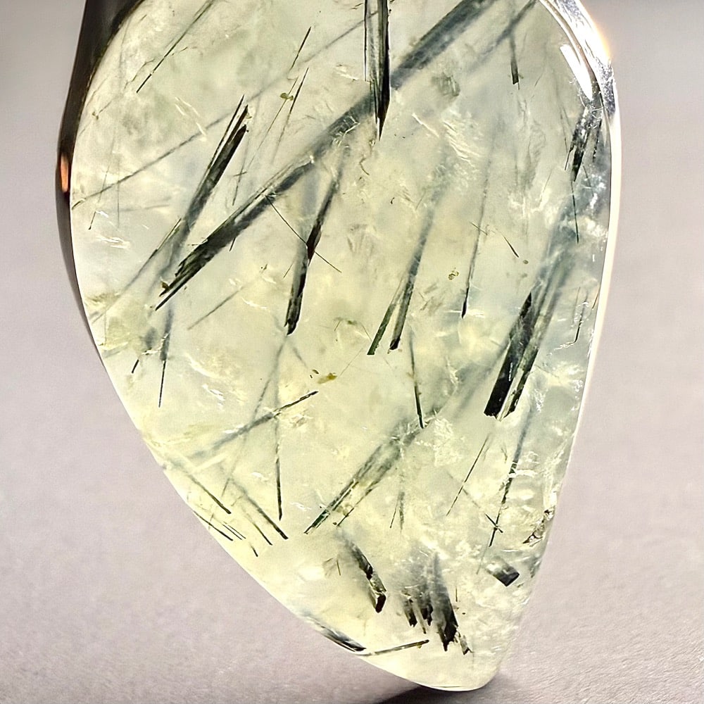 PN610 Prehnite