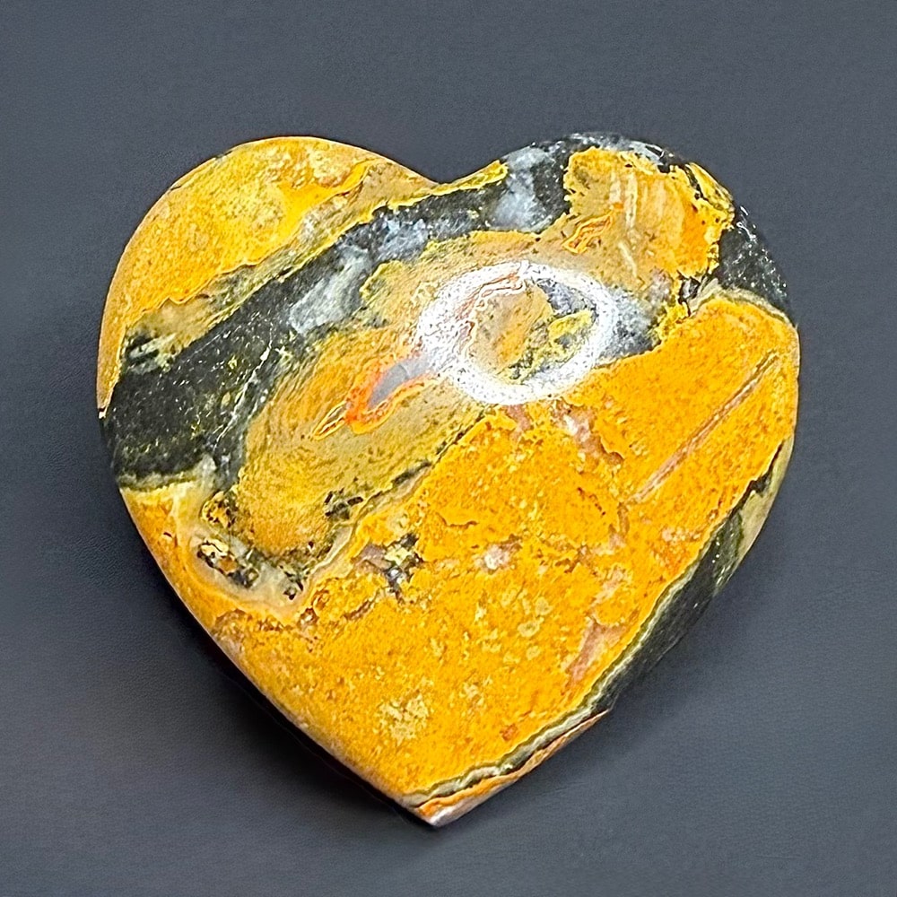 H418 Bumble Bee Jasper Heart