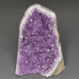 PR132 Amethyst Cathedral Section