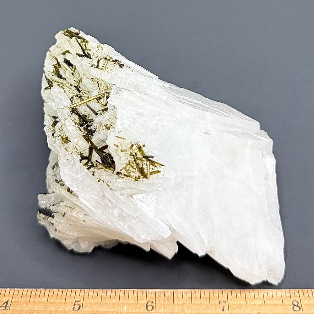 M519 Green Tourmaline in Albite Matrix - Image 4