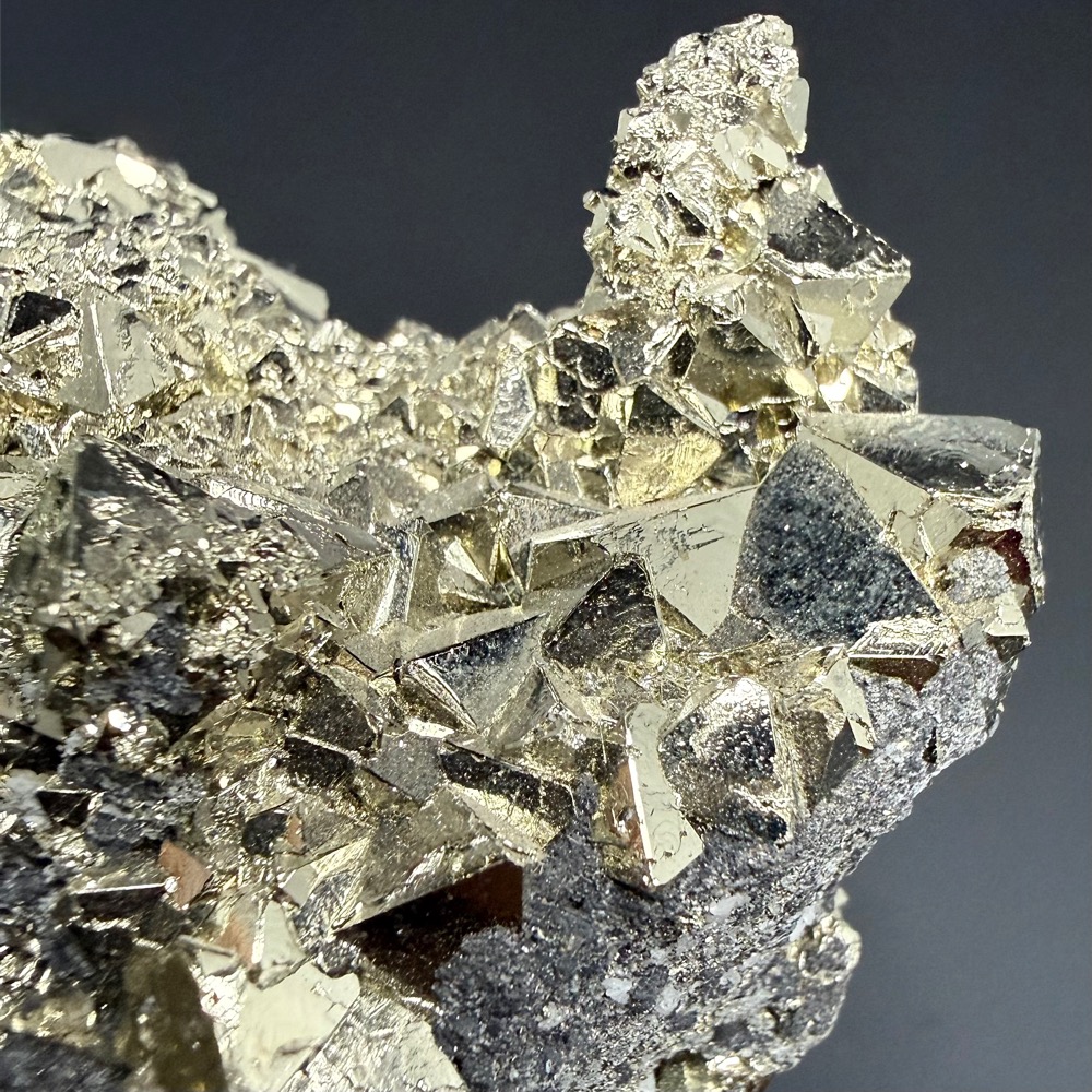 M521 Pyrite