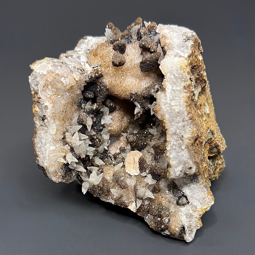 M616 Moroccan Geode