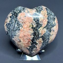 H516 Granite Heart