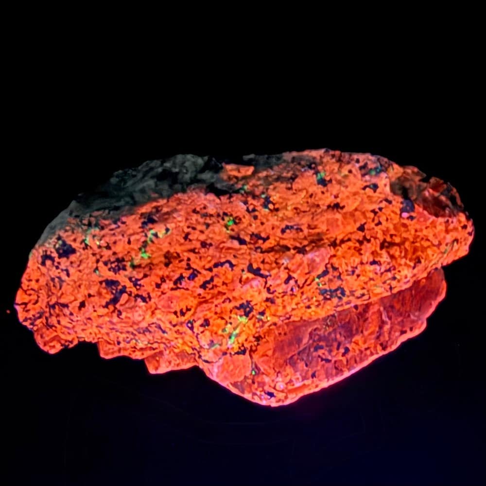 M814 Franklinite - Willemite -Calcite