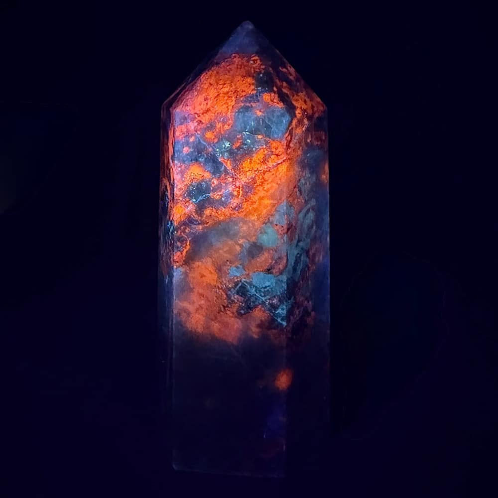 M808 Hackmanite Obelisk