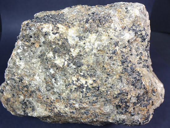 Willemite, Franklinite and Calcite
