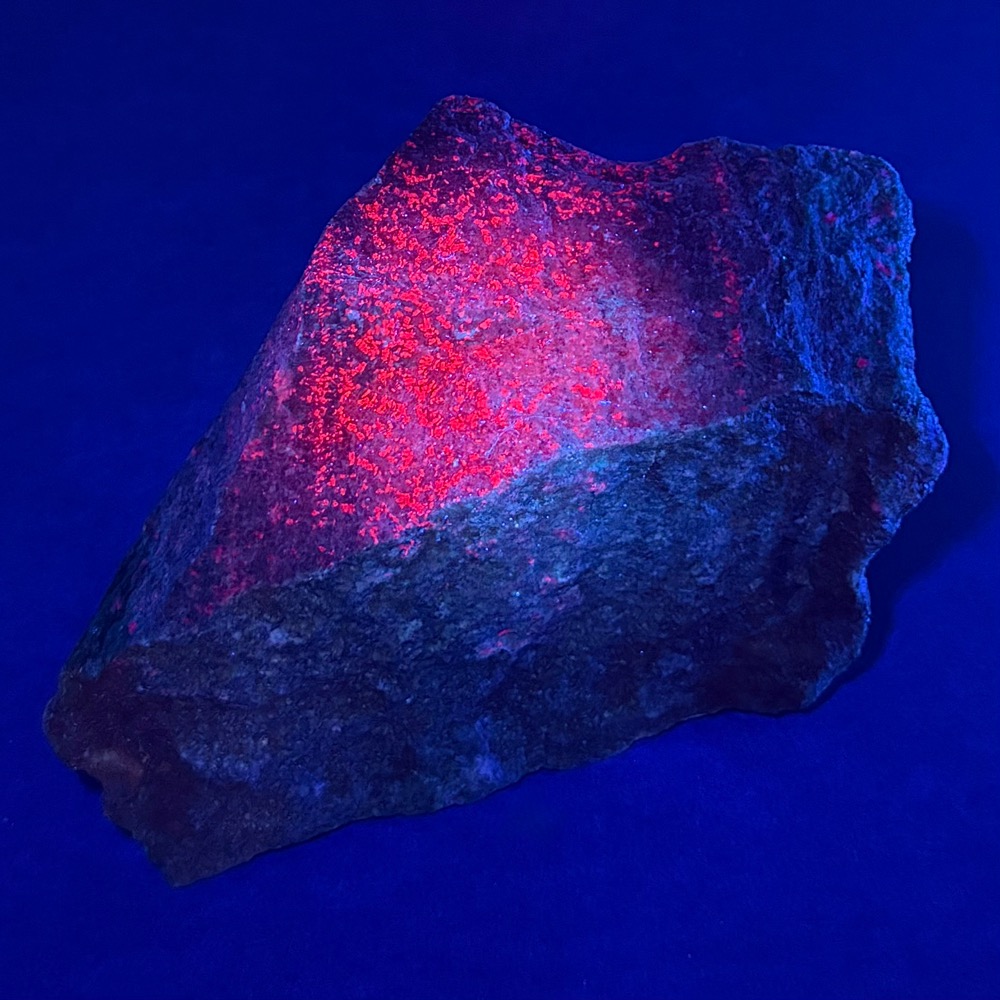 GR124 Ruby Fuchsite Kyanite