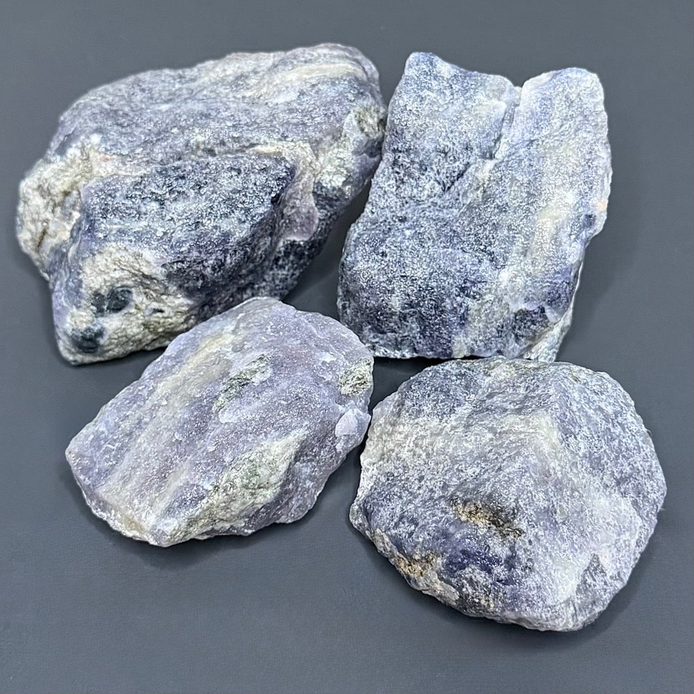 BCR405 Iolite