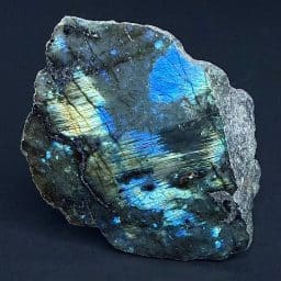 M105 Labradorite