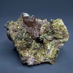 M311 Forest Epidote Axinite