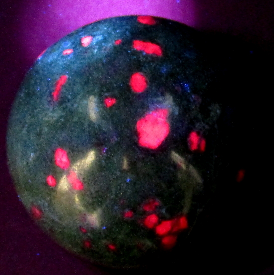 SP203 Ruby Fuchsite Sphere