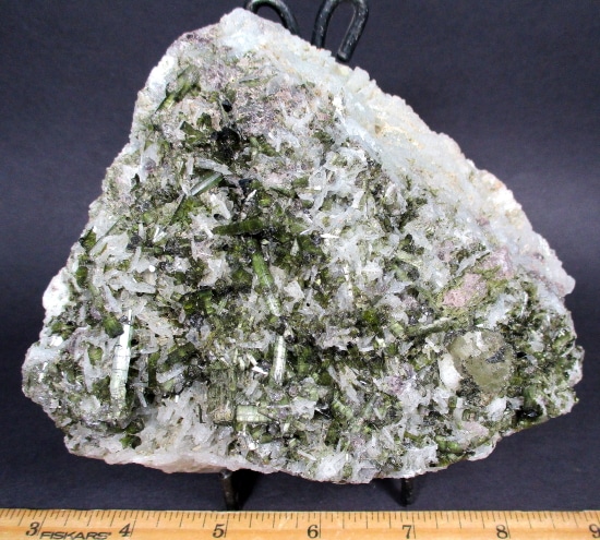M214 Albite Green Tourmaline - The Rock Shed