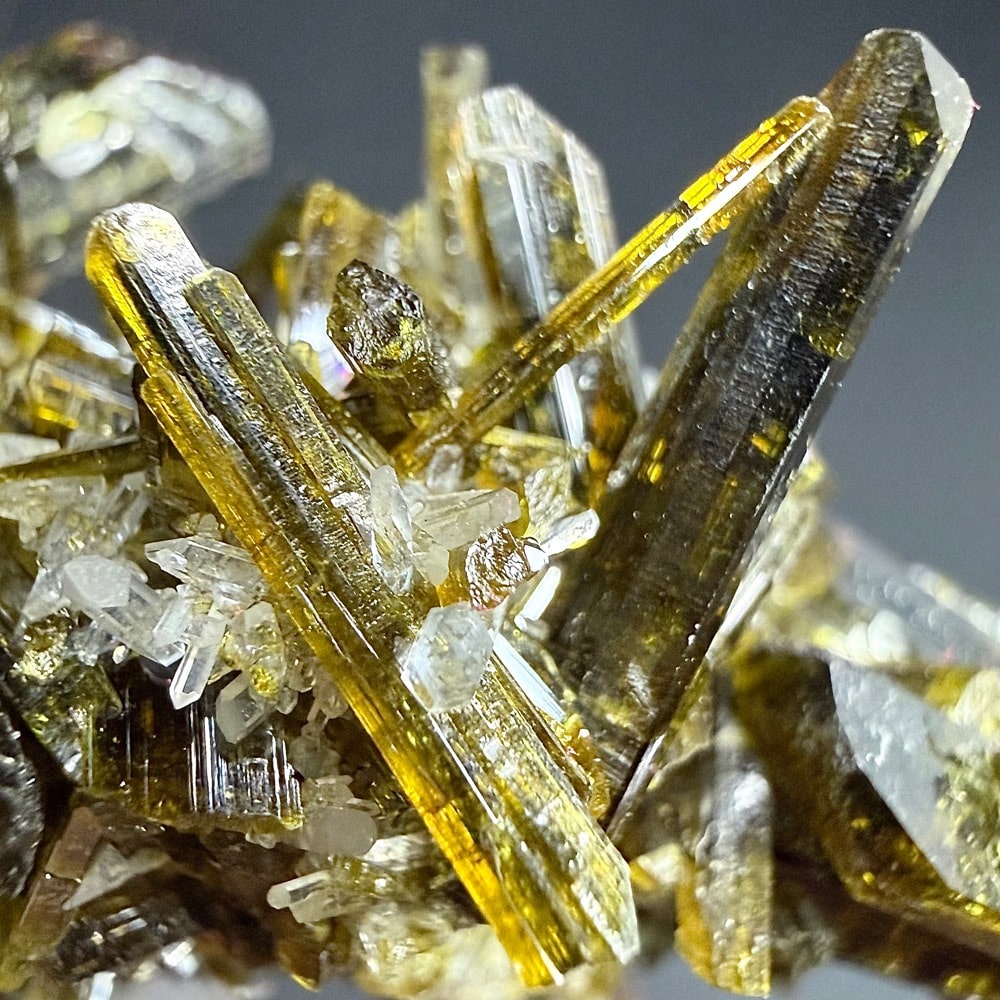 GAL931 EPIDOTE