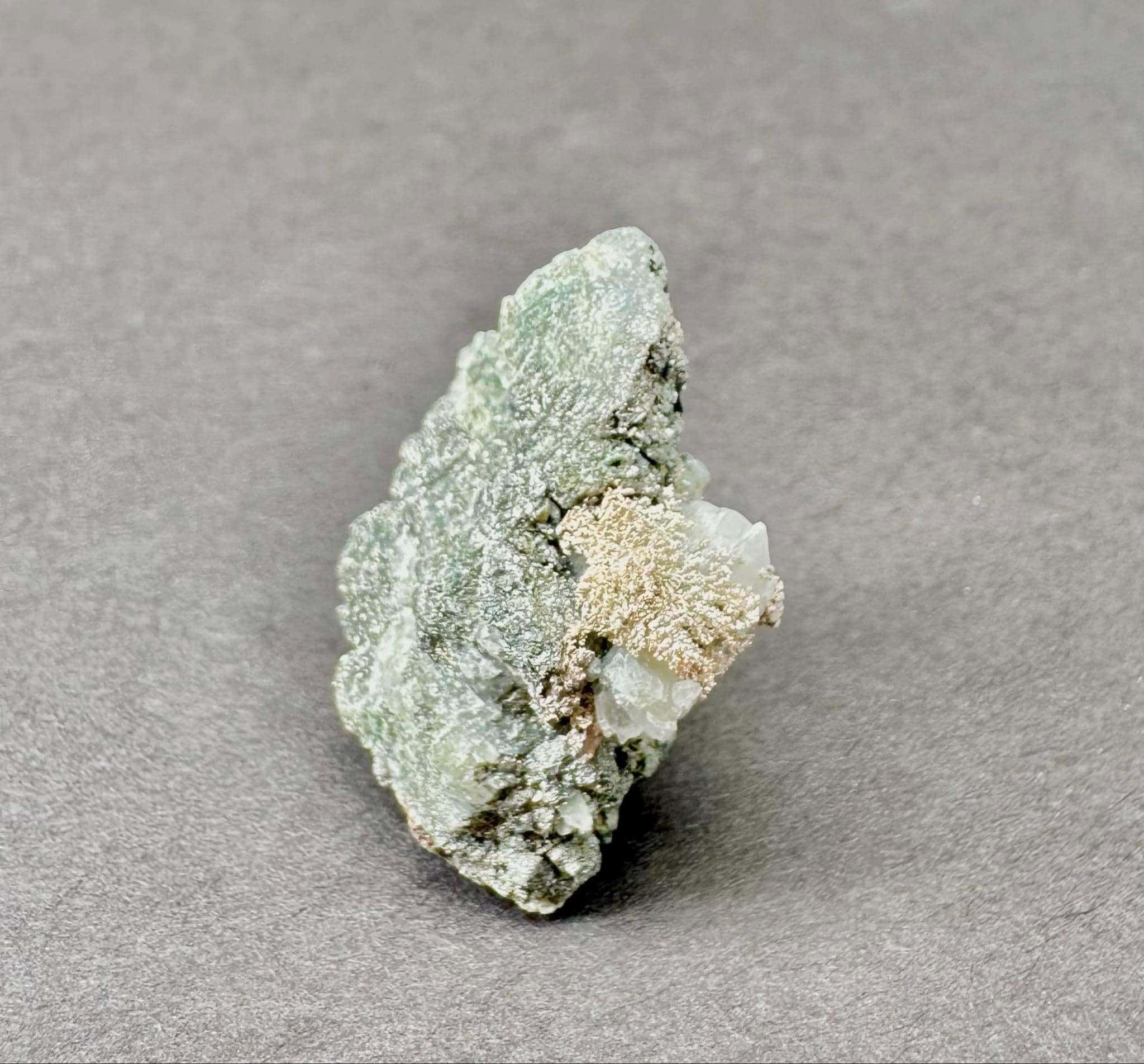 G204 Natural Silver - The Rock Shed